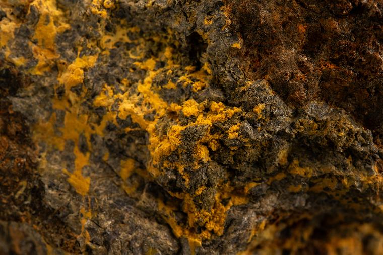 CERUSSITE with BINDHEIMITE(?)